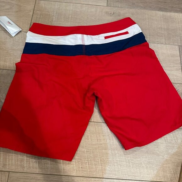 SPEEDO WOMENS RED LIFEGUARD SWIM SHORTS NEW SIZE 6 - Picture 7 of 7